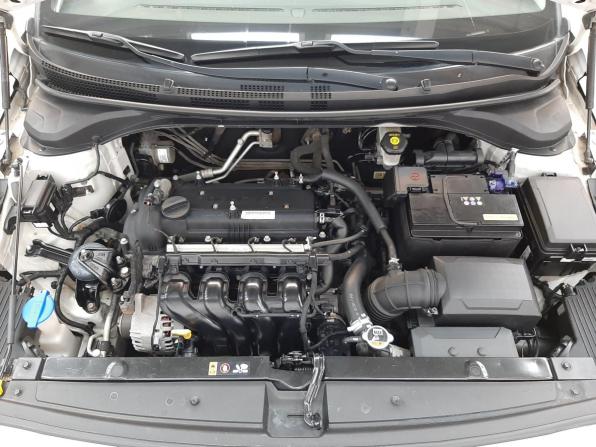 Hyundai Solaris II с пробегом 2017 года, цена 1 350 000 рублей, 102970 км, седан, Автокод Объявления