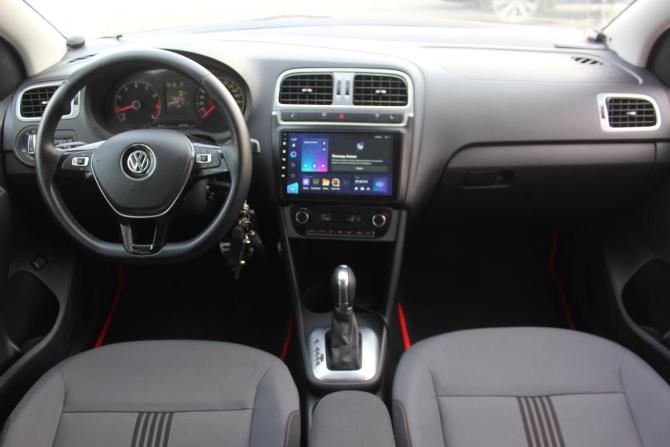 Volkswagen Polo V Рестайлинг с пробегом 2017 года, цена 1 055 000 рублей, 148203 км, седан, Автокод Объявления