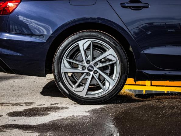 Audi A4 V (B9) Рестайлинг с пробегом 2020 года, цена 3 349 000 рублей, 26500 км, седан, Автокод Объявления