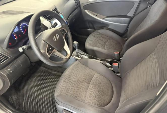 Hyundai Solaris I с пробегом 2014 года, цена 850 000 рублей, 196747 км, хэтчбек, Автокод Объявления