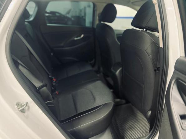 Hyundai i30 III Рестайлинг 2 с пробегом 2023 года, цена 1 690 000 рублей, 137500 км, универсал, Автокод Объявления