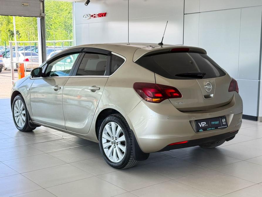 Opel Astra J Тверь  - изображение 4