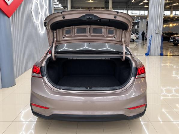 Hyundai Solaris II с пробегом 2018 года, цена 1 225 000 рублей, 115100 км, седан, Автокод Объявления