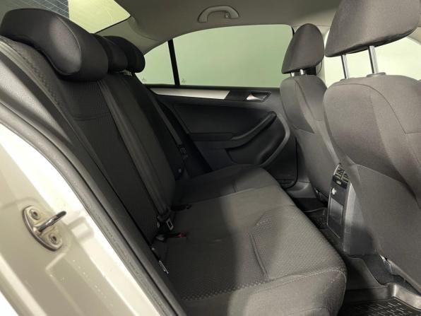Volkswagen Jetta VI с пробегом 2011 года, цена 867 000 рублей, 212870 км, седан, Автокод Объявления