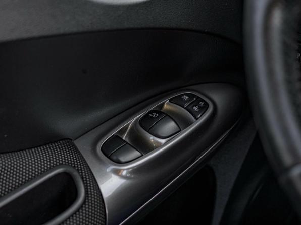 Nissan Juke I с пробегом 2013 года, цена 915 000 рублей, 154032 км, внедорожник, Автокод Объявления