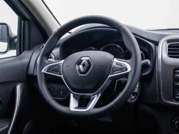 Renault Sandero II Рестайлинг с пробегом 2019 года, цена 1 260 000 рублей, 19967 км, хэтчбек, Автокод Объявления