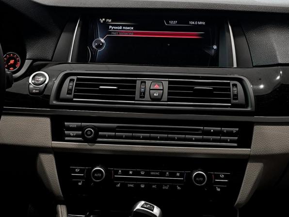 BMW 5 серии VI (F10/F11/F07) Рестайлинг с пробегом 2015 года, цена 2 650 000 рублей, 175728 км, седан, Автокод Объявления