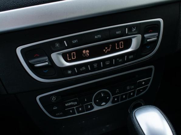Renault Fluence I с пробегом 2011 года, цена 715 000 рублей, 271617 км, седан, Автокод Объявления