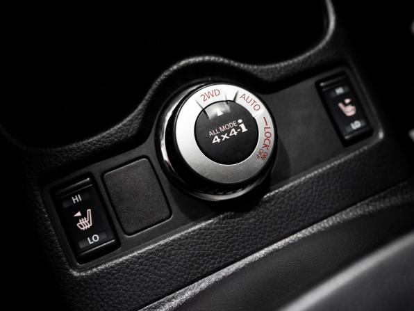 Nissan Qashqai II с пробегом 2015 года, цена 1 468 500 рублей, 126346 км, внедорожник, Автокод Объявления