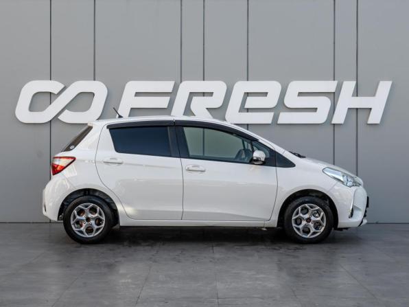 Toyota Vitz III (XP130) Рестайлинг 2 с пробегом 2018 года, цена 990 000 рублей, 55617 км, хэтчбек, Автокод Объявления