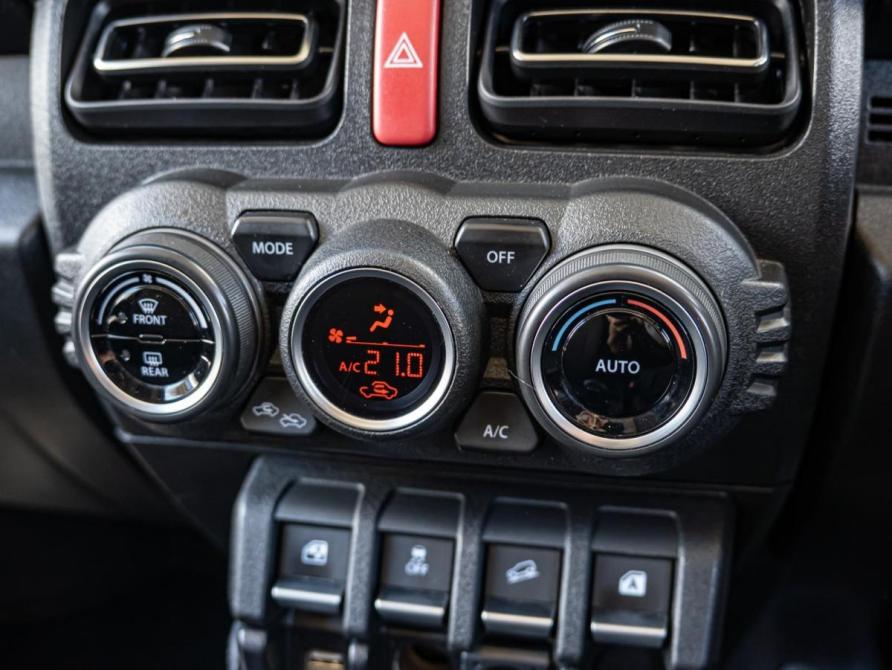 Suzuki Jimny IV Краснодар  - изображение 13