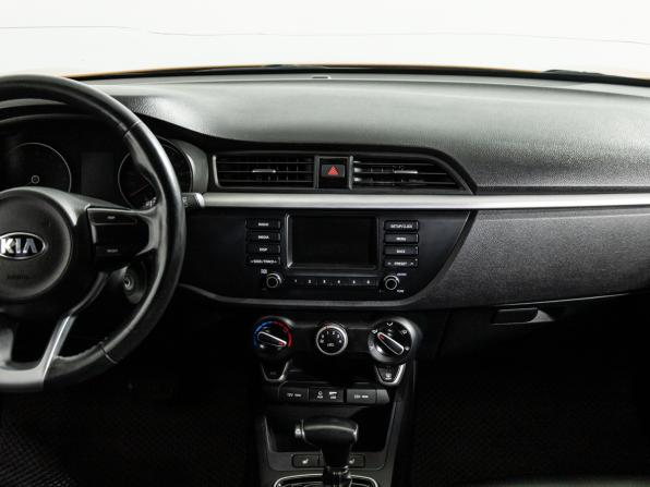 Kia Rio IV с пробегом 2018 года, цена 1 370 000 рублей, 95281 км, хэтчбек, Автокод Объявления