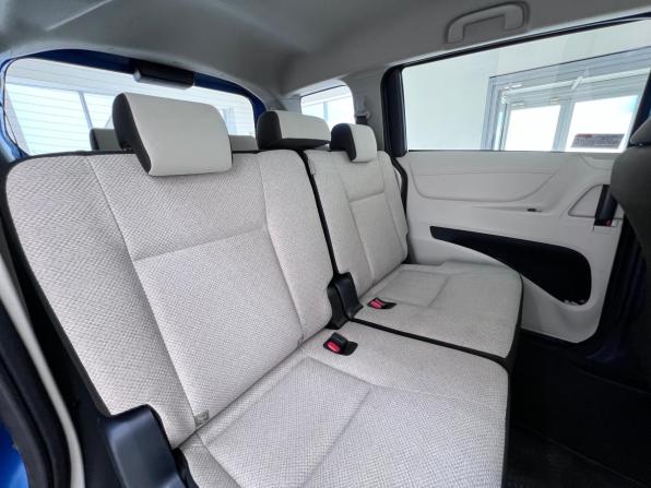 Toyota Sienta II с пробегом 2018 года, цена 1 415 000 рублей, 142210 км, минивэн, Автокод Объявления