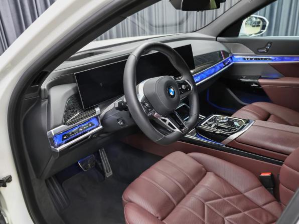BMW 7 серии VII (G70) с пробегом 2025 года, цена 15 448 000 рублей, 18703 км, седан, Автокод Объявления