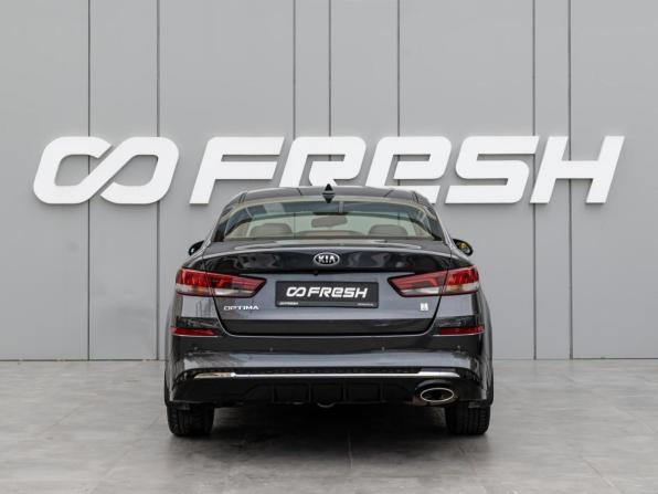 Kia Optima IV Рестайлинг с пробегом 2019 года, цена 1 890 000 рублей, 122759 км, седан, Автокод Объявления
