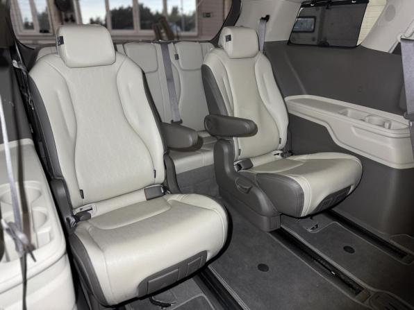 Kia Carnival III с пробегом 2020 года, цена 3 700 000 рублей, 98874 км, минивэн, Автокод Объявления