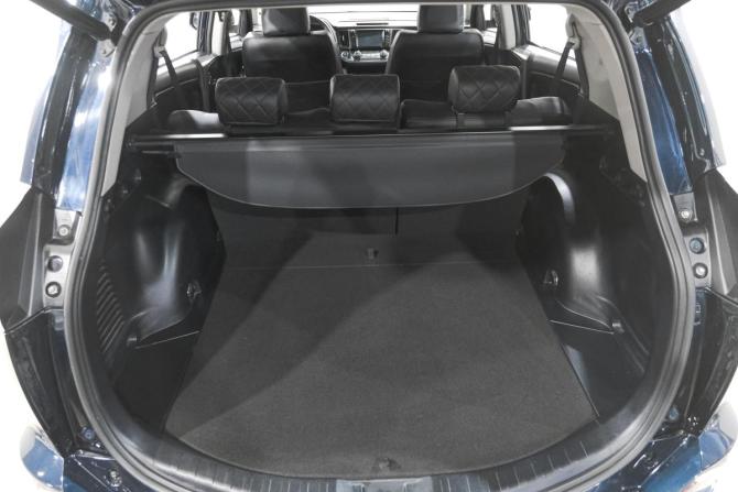 Toyota RAV4 IV (XA40) Рестайлинг с пробегом 2019 года, цена 2 609 000 рублей, 153000 км, внедорожник, Автокод Объявления