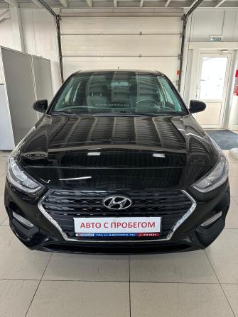 Hyundai Solaris II с пробегом 2018 года, цена 1 364 000 рублей, 115300 км, седан, Автокод Объявления