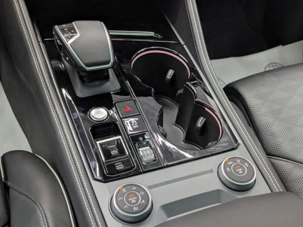 Новый Volkswagen Touareg III Рестайлинг 2024 года, цена 11 100 000 рублей, внедорожник, Автокод Объявления