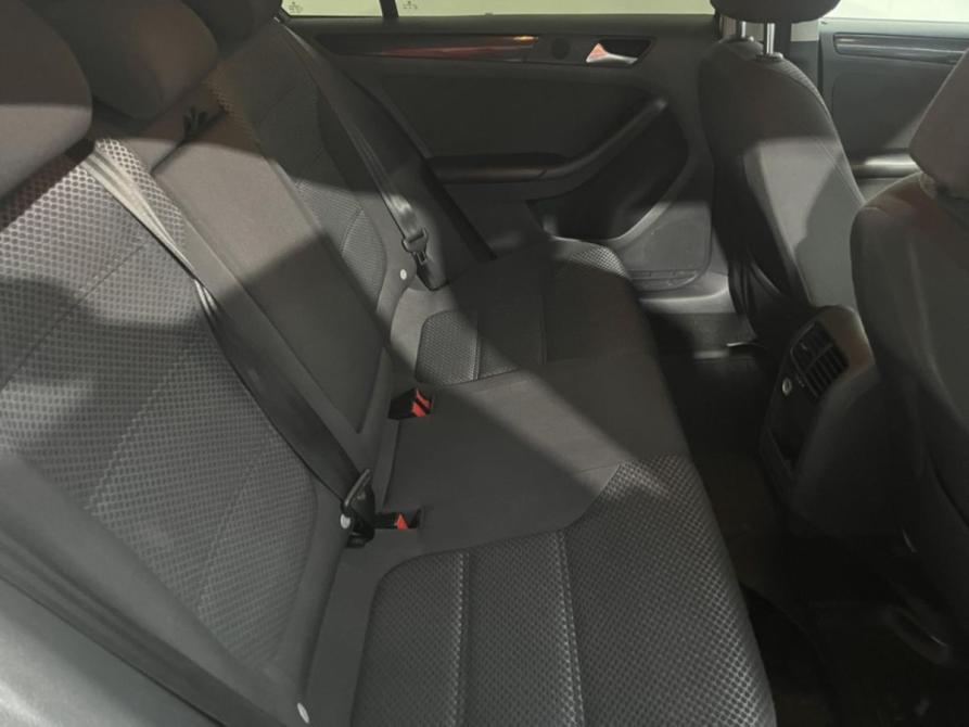 Volkswagen Jetta VI Курск  - изображение 15