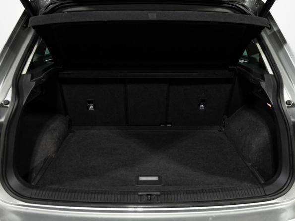 Volkswagen Tiguan II с пробегом 2017 года, цена 2 849 000 рублей, 139172 км, внедорожник, Автокод Объявления