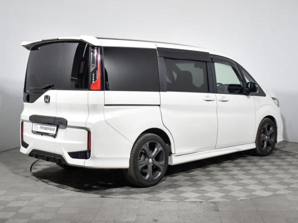 Honda Stepwgn V Рестайлинг с пробегом 2018 года, цена 2 957 500 рублей, 86000 км, минивэн, Автокод Объявления