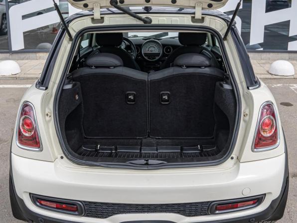 Mini Hatch II (R56) Рестайлинг с пробегом 2010 года, цена 1 160 000 рублей, 165776 км, хэтчбек, Автокод Объявления