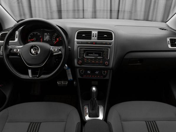 Volkswagen Polo V Рестайлинг с пробегом 2016 года, цена 1 530 000 рублей, 32524 км, седан, Автокод Объявления