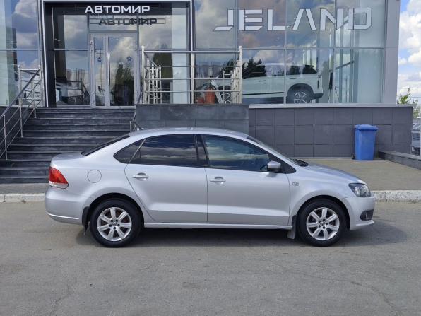 Volkswagen Polo V с пробегом 2011 года, цена 650 000 рублей, 279858 км, седан, Автокод Объявления