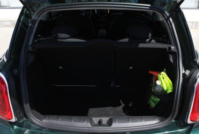 Mini Hatch III (F55/F56) с пробегом 2014 года, цена 1 675 000 рублей, 92633 км, хэтчбек, Автокод Объявления