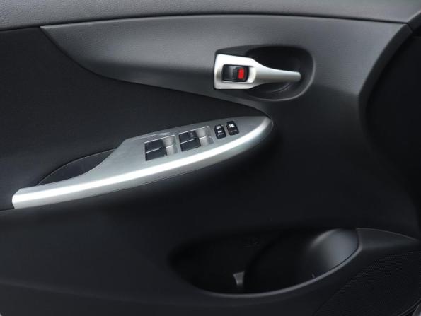 Toyota Corolla X (E140 E150) Рестайлинг с пробегом 2012 года, цена 1 241 000 рублей, 72599 км, седан, Автокод Объявления
