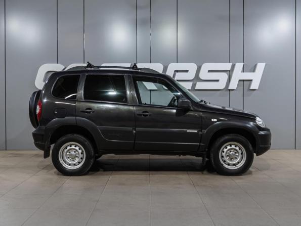 Chevrolet Niva I Рестайлинг с пробегом 2017 года, цена 710 000 рублей, 127190 км, внедорожник, Автокод Объявления