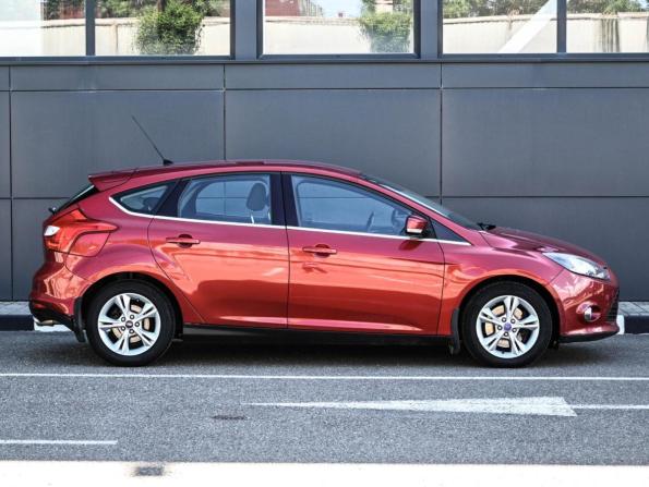 Ford Focus III с пробегом 2013 года, цена 834 000 рублей, 154355 км, хэтчбек, Автокод Объявления