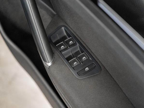 Volkswagen Golf VII с пробегом 2015 года, цена 1 300 000 рублей, 68411 км, хэтчбек, Автокод Объявления