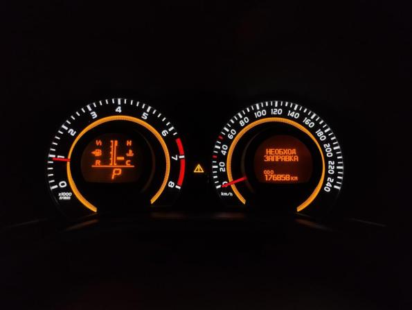 Toyota Corolla X (E140 E150) Рестайлинг с пробегом 2013 года, цена 1 050 000 рублей, 176856 км, седан, Автокод Объявления