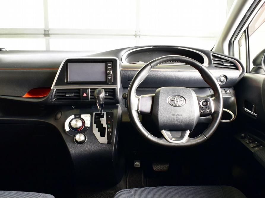 Toyota Sienta II Кемерово  - изображение 12