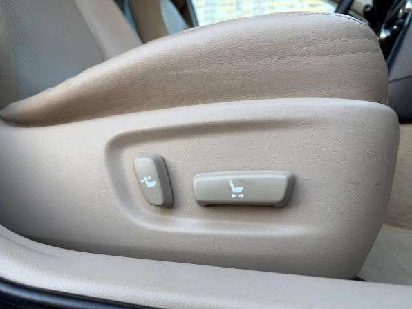 Toyota Camry VII (XV50) с пробегом 2012 года, цена 1 285 000 рублей, 290902 км, седан, Автокод Объявления