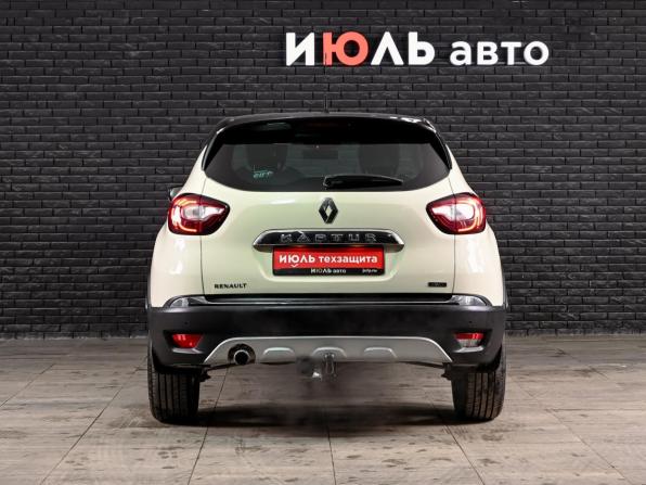 Renault Kaptur I с пробегом 2017 года, цена 1 470 000 рублей, 190709 км, внедорожник, Автокод Объявления