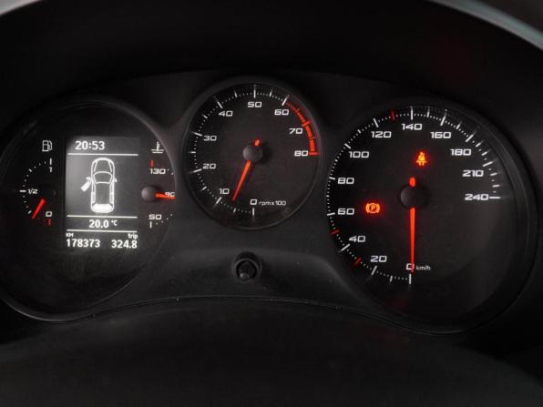 SEAT Leon II Рестайлинг с пробегом 2012 года, цена 499 000 рублей, 178373 км, хэтчбек, Автокод Объявления