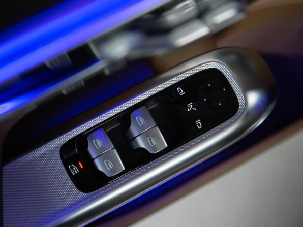 Новый Mercedes-Benz E-Класс VI (W214 S214) 2025 года, цена 10 282 000 рублей, седан, Автокод Объявления