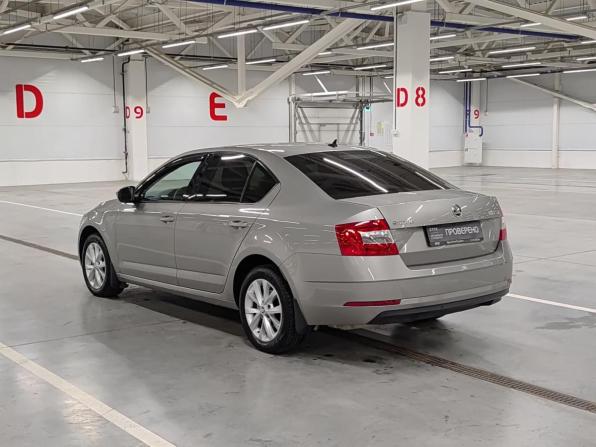 Skoda Octavia III (A7) Рестайлинг с пробегом 2017 года, цена 1 499 000 рублей, 203387 км, лифтбек, Автокод Объявления