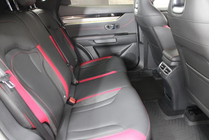 JETOUR DASHING I с пробегом 2024 года, цена 1 684 000 рублей, 91300 км, внедорожник, Автокод Объявления