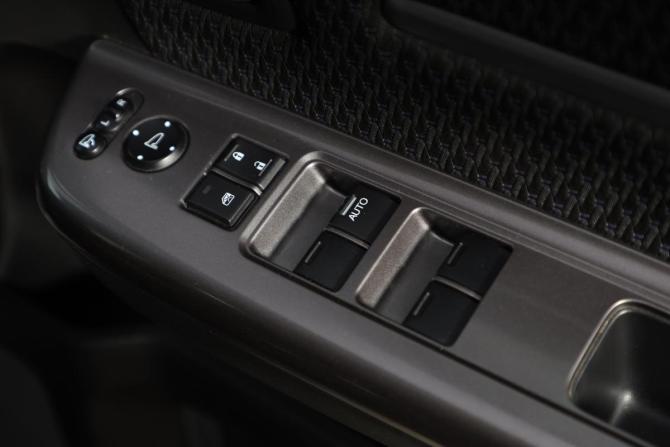 Honda Stepwgn V с пробегом 2015 года, цена 1 849 000 рублей, 130000 км, минивэн, Автокод Объявления