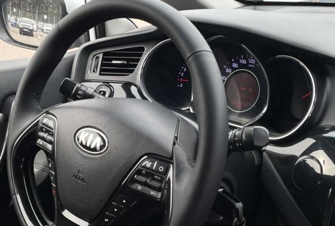 Kia Ceed II с пробегом 2012 года, цена 820 000 рублей, 208543 км, хэтчбек, Автокод Объявления