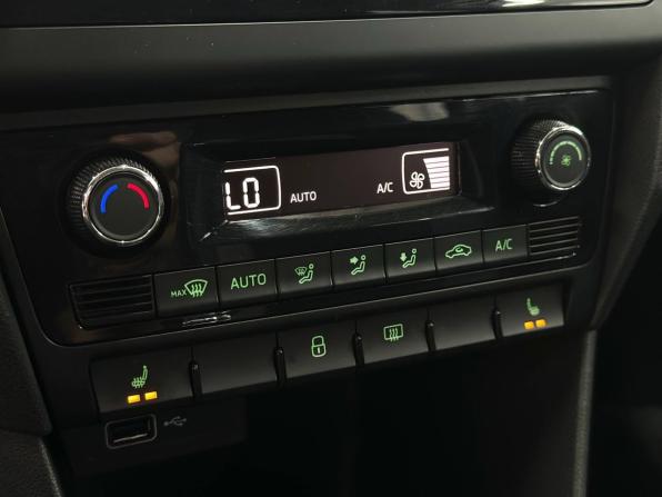 Skoda Rapid I Рестайлинг с пробегом 2019 года, цена 1 399 900 рублей, 128000 км, лифтбек, Автокод Объявления