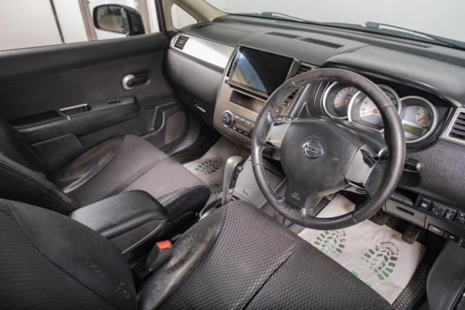 Nissan Tiida I Рестайлинг с пробегом 2012 года, цена 829 000 рублей, 260000 км, хэтчбек, Автокод Объявления