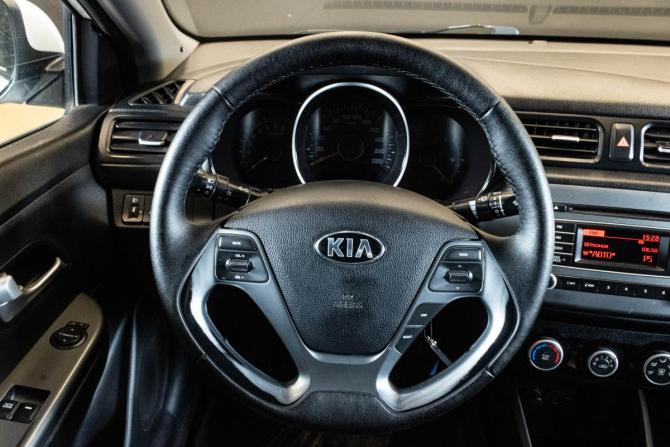 Kia Rio III Рестайлинг с пробегом 2015 года, цена 849 000 рублей, 153301 км, седан, Автокод Объявления