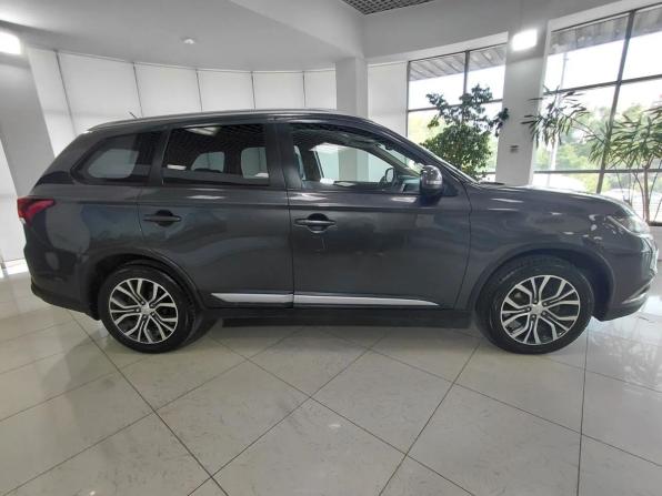 Mitsubishi Outlander III Рестайлинг 2 с пробегом 2016 года, цена 1 379 000 рублей, 294631 км, внедорожник, Автокод Объявления