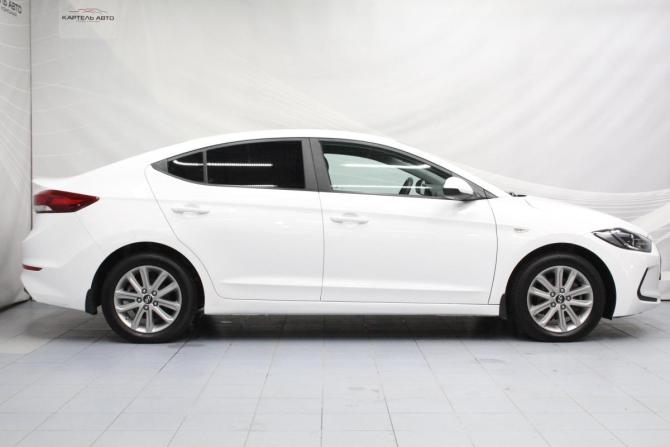 Hyundai Elantra VI (AD) с пробегом 2016 года, цена 999 000 рублей, 158468 км, седан, Автокод Объявления