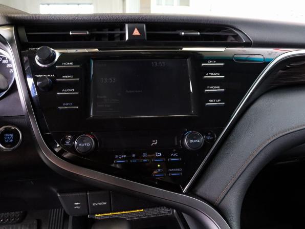 Toyota Camry VIII (XV70) с пробегом 2020 года, цена 2 165 000 рублей, 162300 км, седан, Автокод Объявления